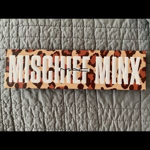 NWOT MAC Mischief Minx Eyeshadow Pallet